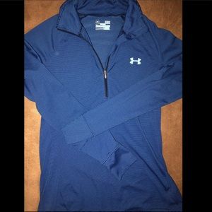 Size small Under Armour half zip long sleeve